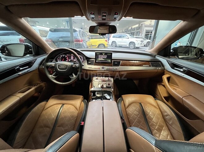 Audi A8-16