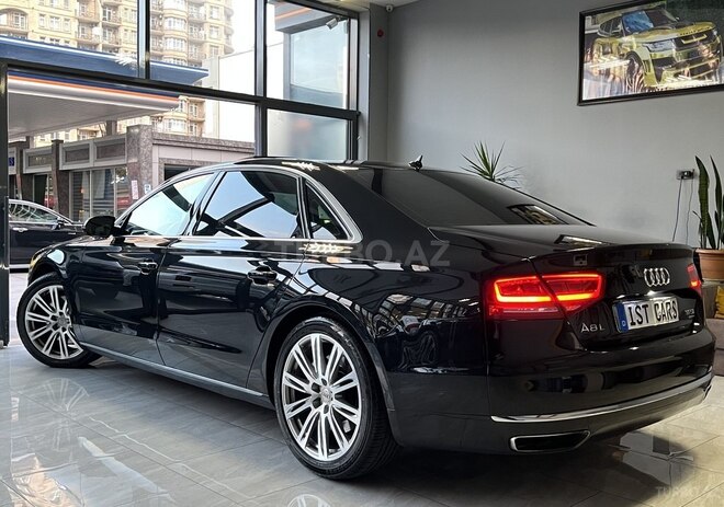 Audi A8-10