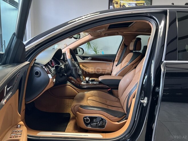 Audi A8-17