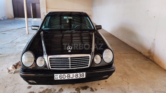Mercedes E 240 1999, 350,000 km - 2.4 l - Bakı