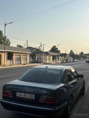 Mercedes E 270 2001, 449,000 km - 2.7 l - Ağcabədi
