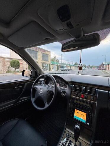 Mercedes E 270 2001, 449,000 km - 2.7 l - Ağcabədi