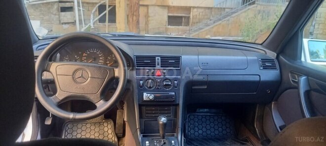 Mercedes C 220 1998, 568,728 km - 2.2 l - Bakı