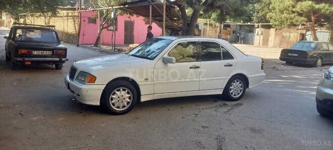 Mercedes C 220 1998, 568,728 km - 2.2 l - Bakı