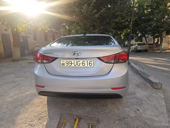 Hyundai Elantra 2015, 81,543 km - 1.8 l - Sumqayıt