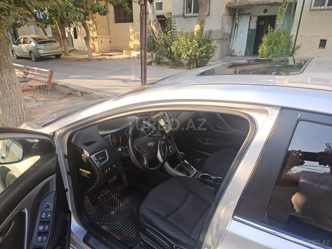 Hyundai Elantra 2015, 81,543 km - 1.8 l - Sumqayıt