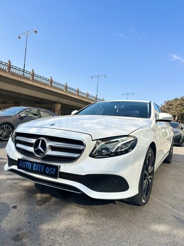 Mercedes E 220 d 2018, 113,000 km - 2.2 l - Bakı