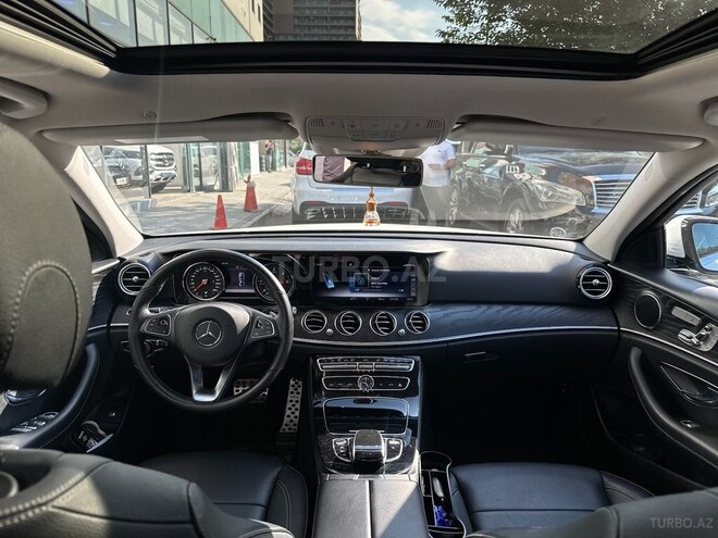 Mercedes E 220 d 2018, 113,000 km - 2.2 l - Bakı