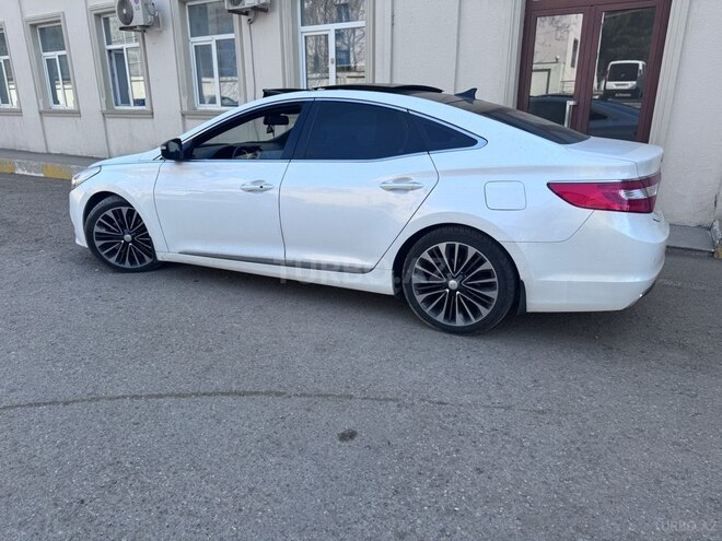 Hyundai Grandeur 2015, 182,000 km - 2.2 l - Bakı