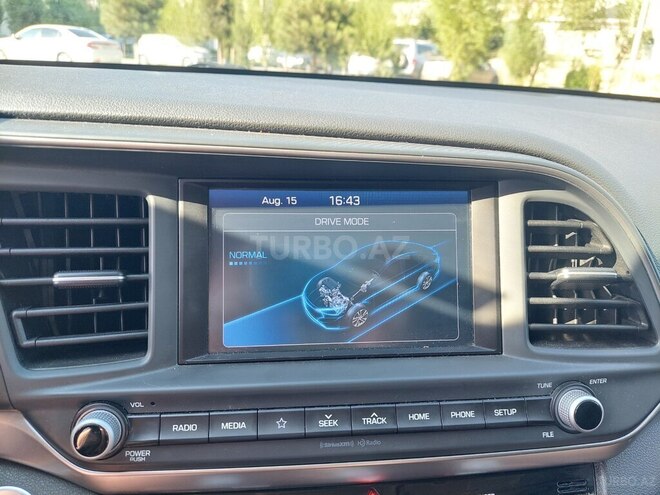 Hyundai Elantra 2019, 102,998 km - 2.0 l - Bakı