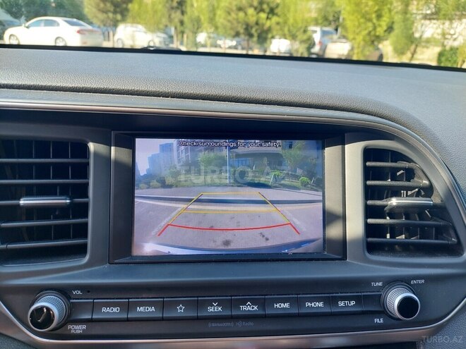 Hyundai Elantra 2019, 102,998 km - 2.0 l - Bakı