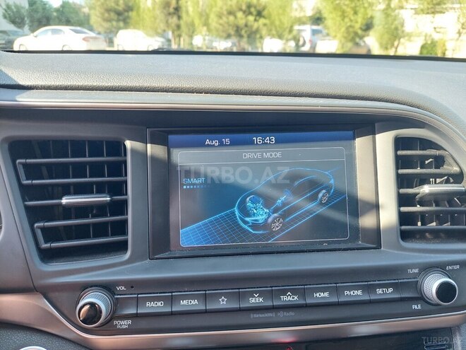 Hyundai Elantra 2019, 102,998 km - 2.0 l - Bakı