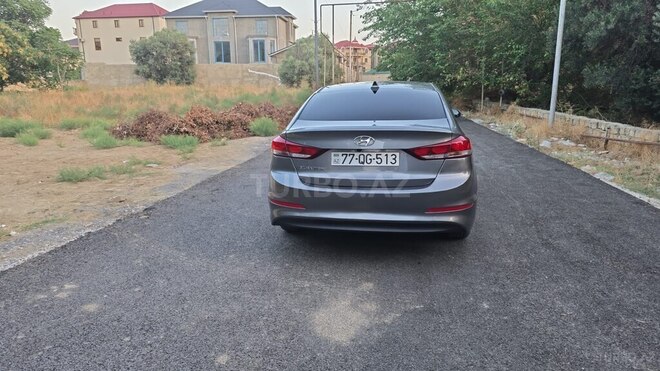 Hyundai Elantra 2018, 201,437 km - 2.0 л - Bakı