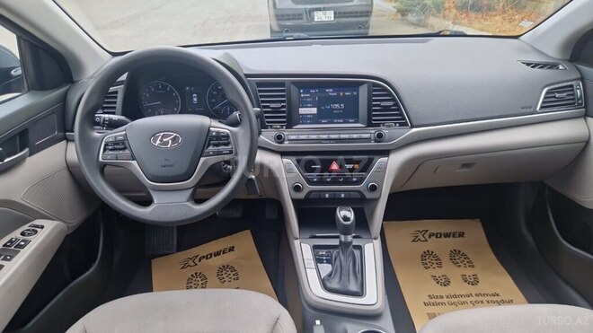 Hyundai Elantra 2018, 201,437 km - 2.0 л - Bakı
