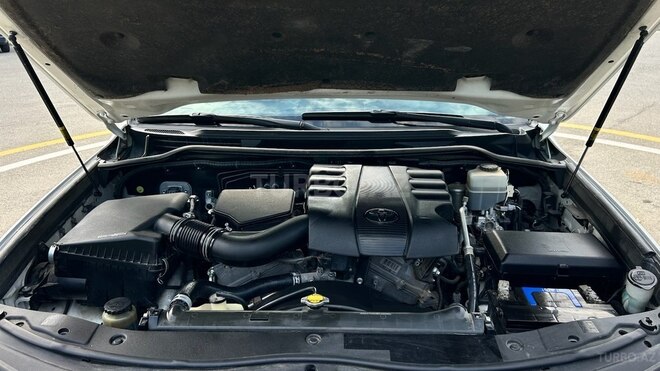 Toyota Land Cruiser 2012, 141,000 km - 4.0 л - Goranboy