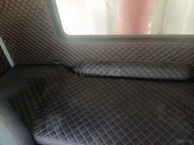 HOWO Sinotruk 2011, 2,000,000 km - 9.5 l - Bakı
