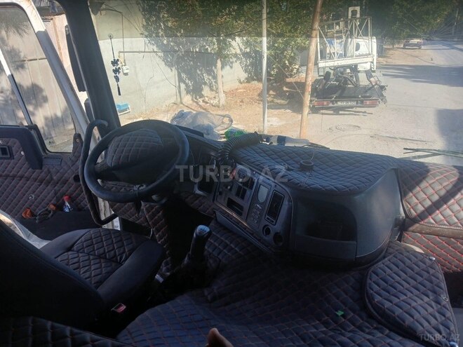 HOWO Sinotruk 2011, 2,000,000 km - 9.5 l - Bakı