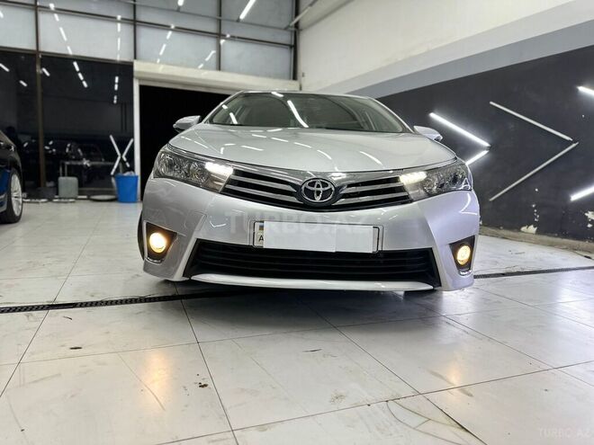 Toyota Corolla 2013, 225,000 km - 1.6 l - Bakı
