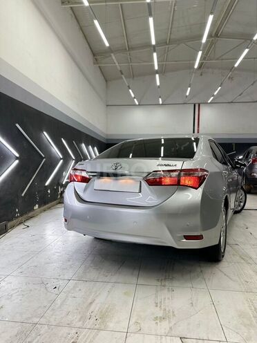 Toyota Corolla 2013, 225,000 km - 1.6 l - Bakı