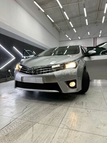 Toyota Corolla 2013, 225,000 km - 1.6 l - Bakı