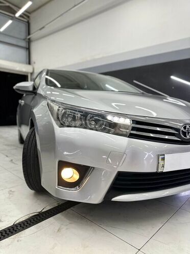 Toyota Corolla 2013, 225,000 km - 1.6 l - Bakı