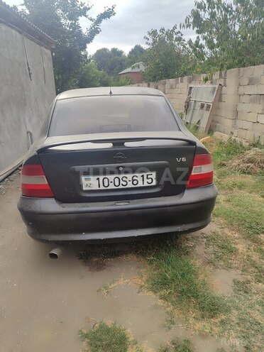 Opel Vectra 1999, 330,000 km - 2.5 l - Lənkəran