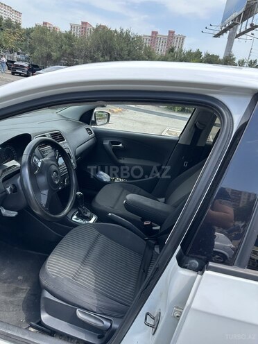 Volkswagen Polo 2012, 219,000 km - 1.6 l - Bakı