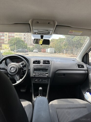 Volkswagen Polo 2012, 219,000 km - 1.6 l - Bakı