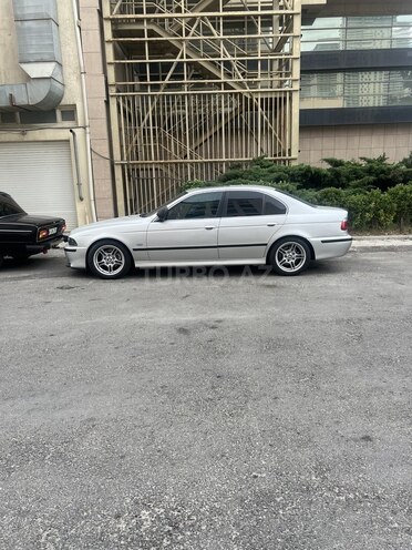 BMW 525 2002, 398,000 km - 2.5 l - Bakı