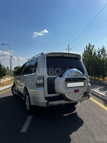 Mitsubishi Pajero 2010, 167,000 km - 3.5 л - Qəbələ