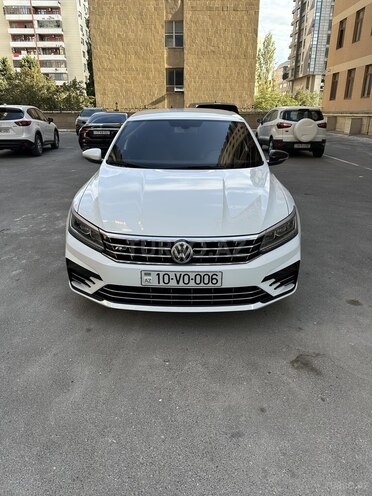 Volkswagen Passat 2017, 222,254 km - 2.0 l - Bakı
