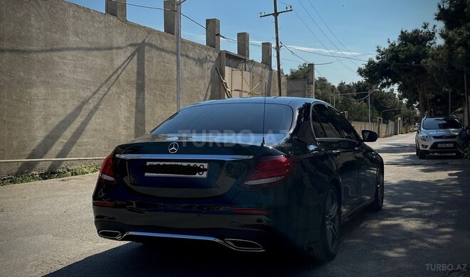 Mercedes E 300 e 2018, 88,000 km - 2.0 л - Bakı