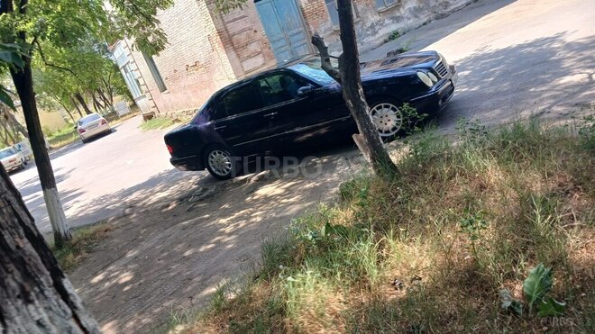 Mercedes E 240 1999, 327,035 km - 2.4 l - Yevlax