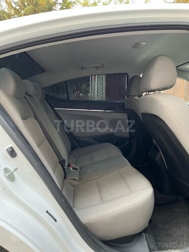 Hyundai Elantra 2017, 156,106 km - 2.0 l - Bakı