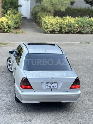 Mercedes C 230 2000, 222,000 km - 2.3 л - Sabirabad