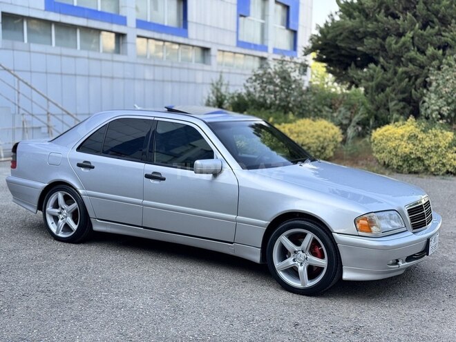 Mercedes C 230 2000, 222,000 km - 2.3 л - Sabirabad