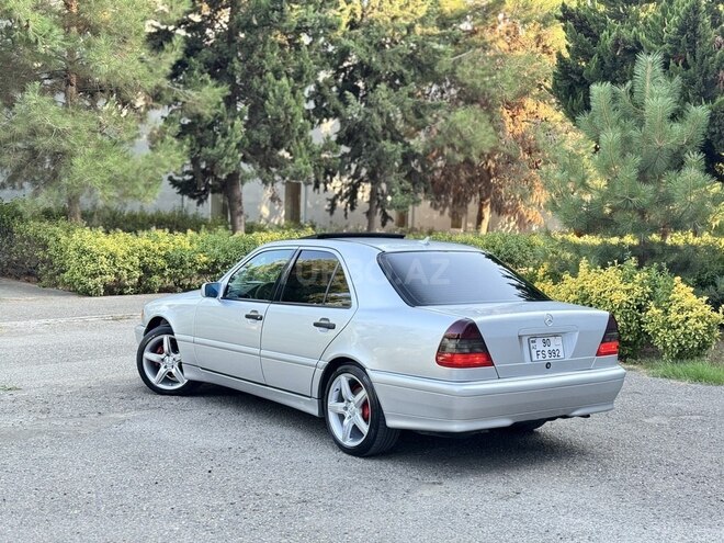 Mercedes C 230 2000, 222,000 km - 2.3 л - Sabirabad