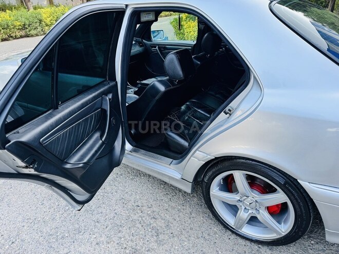 Mercedes C 230 2000, 222,000 km - 2.3 л - Sabirabad