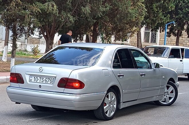 Mercedes E 290 1997, 245,000 km - 2.9 l - Bərdə