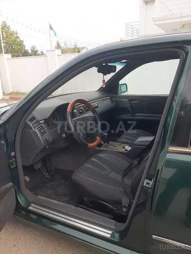 Mercedes E 230 1997, 615,000 km - 2.3 l - Astara