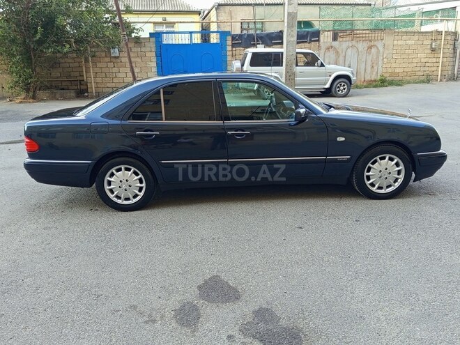 Mercedes E 240 1998, 228,000 km - 2.4 l - Bakı