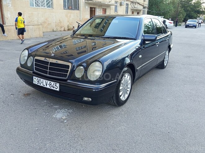 Mercedes E 240 1998, 228,000 km - 2.4 l - Bakı