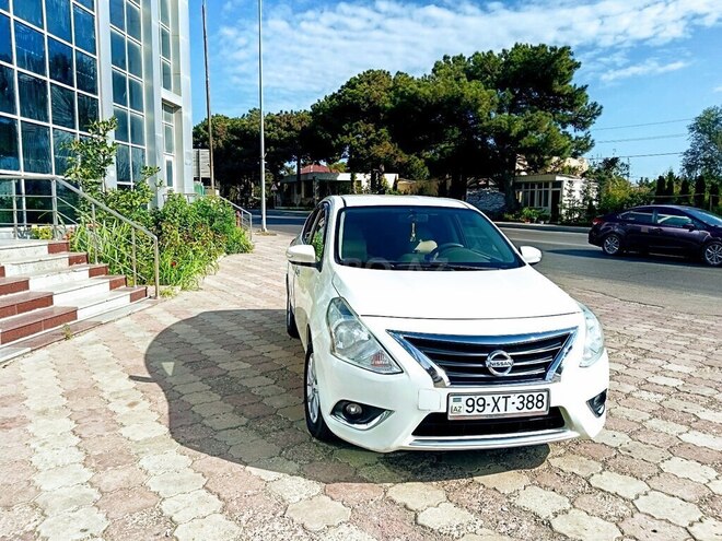 Nissan Sunny 2014, 195,000 km - 1.5 l - Bakı