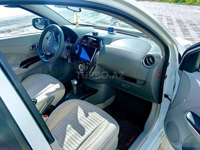 Nissan Sunny 2014, 195,000 km - 1.5 l - Bakı