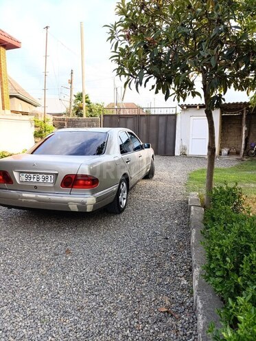 Mercedes E 220 1997, 199,990 km - 2.2 l - Lənkəran