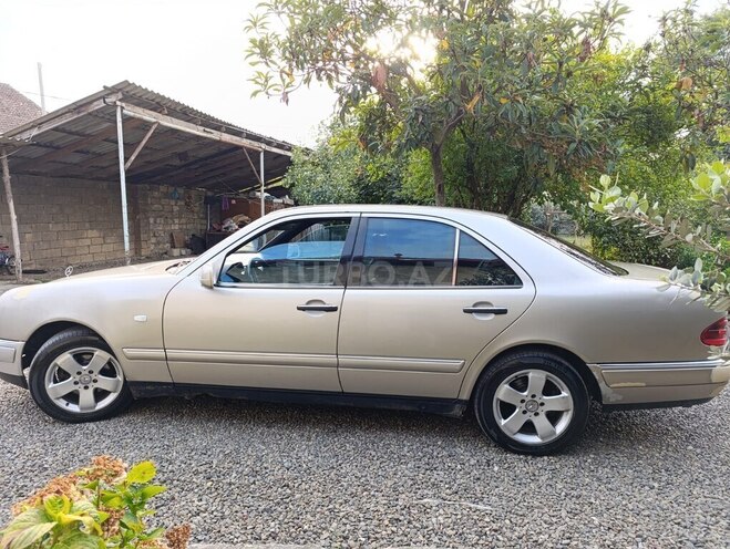 Mercedes E 220 1997, 199,990 km - 2.2 l - Lənkəran