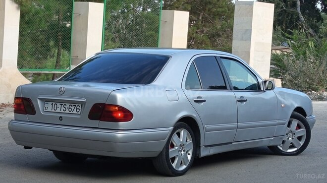 Mercedes E 290 1997, 265,000 km - 2.9 l - Bakı