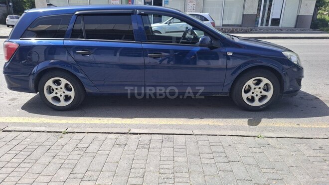 Opel Astra 2009, 350,000 km - 1.7 l - Qəbələ