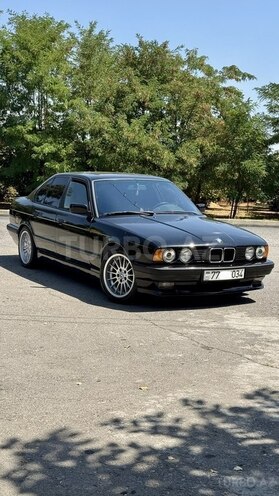 BMW 525-1