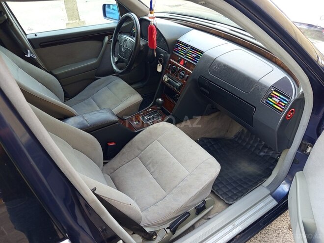 Mercedes C 200 1996, 228,000 km - 2.0 l - Bakı